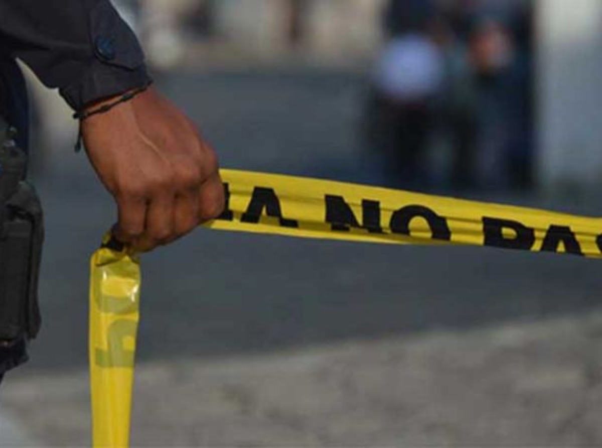 Hallan a mujer estrangulada en hotel