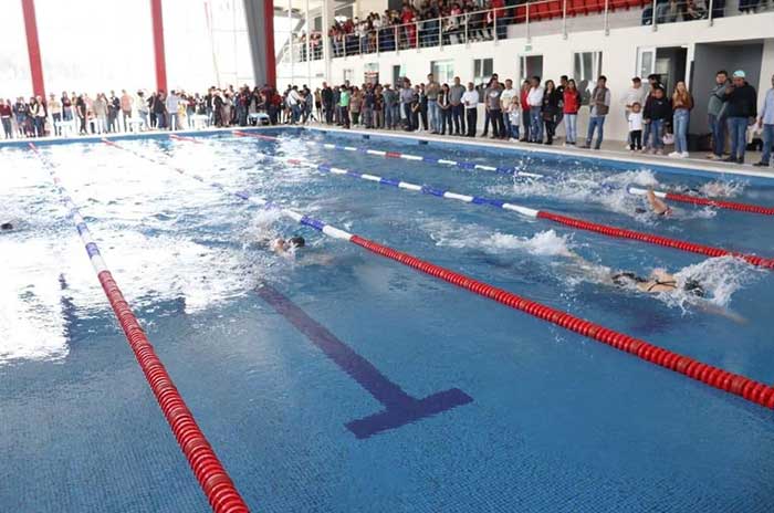inaugura alberca semiolimpica lerma