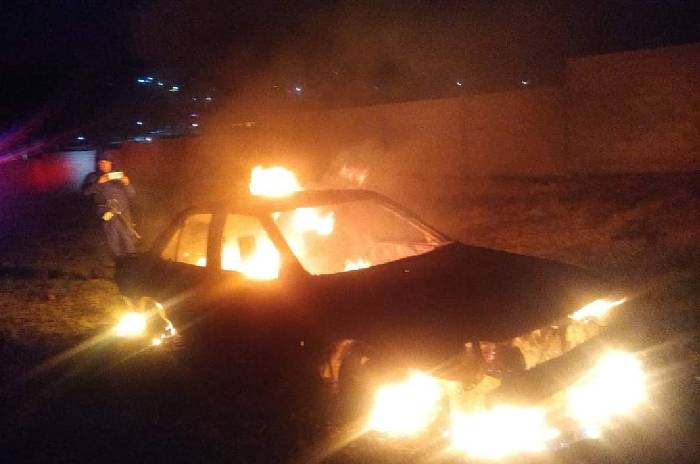 auto incendiado texcaltitlan edomex