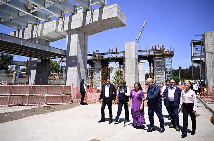 delfina amlo sheinbaum obras transporte masivo