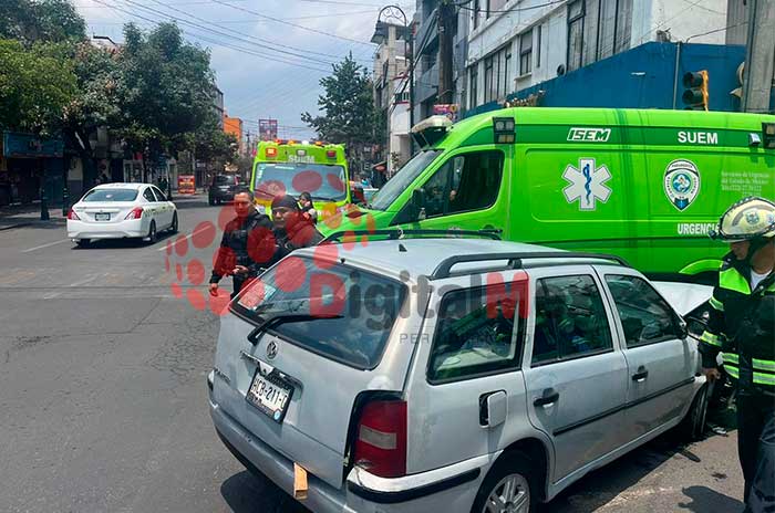 ambulancia volcada centro toluca