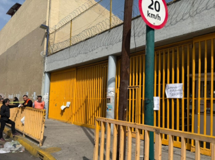 Amenaza de bomba desaloja Prepa 7