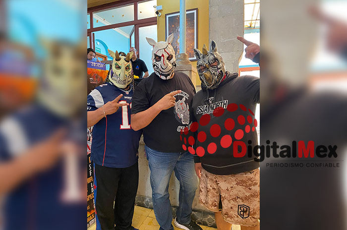 luchadores triple a