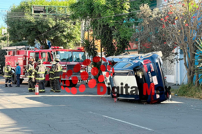 auto volcadura2