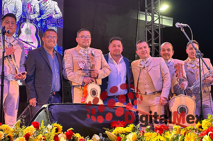 mariachis calimaya