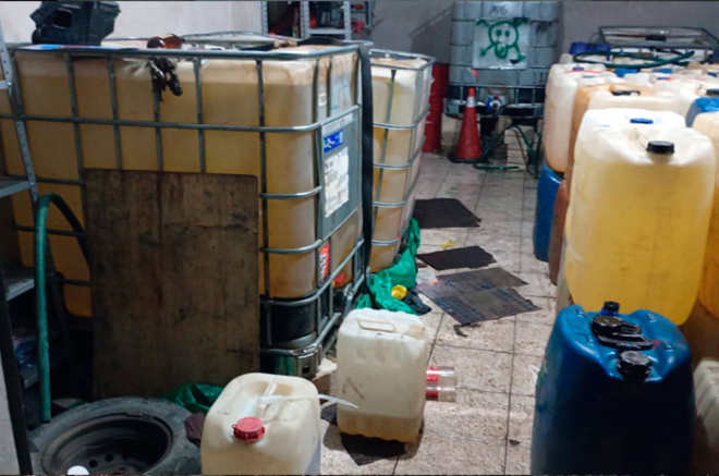 Aseguran bodega con presunto huachicol 