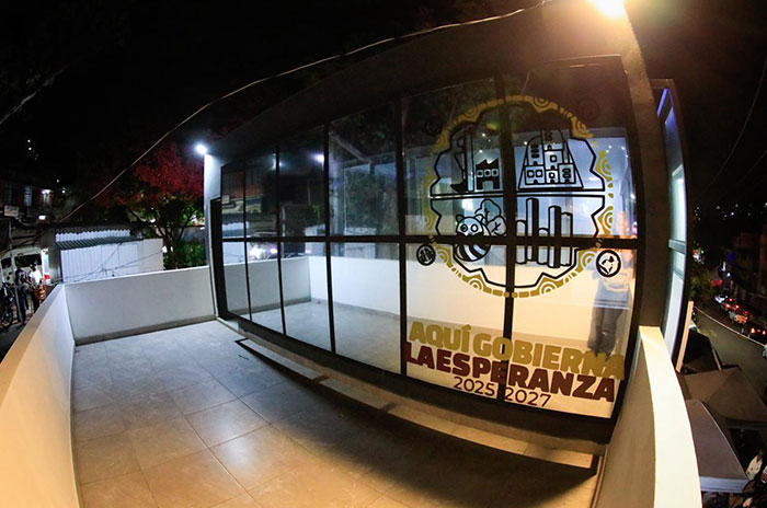 bASE