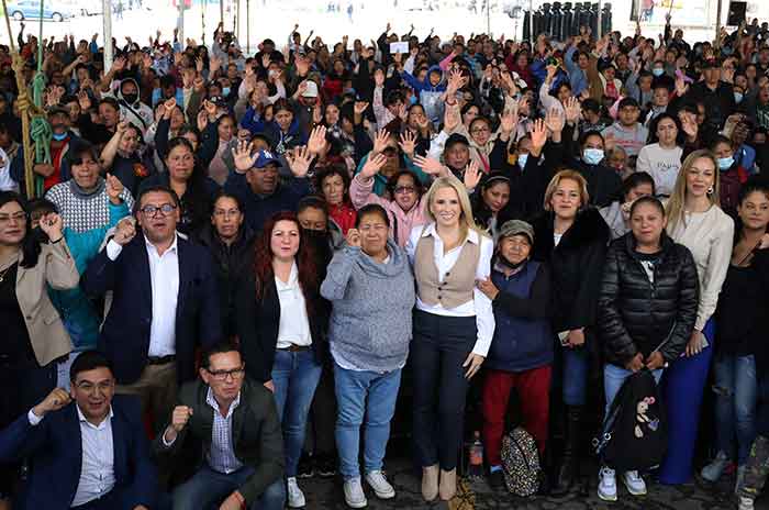 Entregan-monederos-electrónicos-a-3-mil-600-familias-en-Huixquilucan-2.jpg