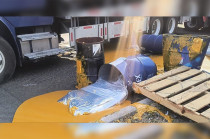El incidente se registró en la intersección con la calle Oaxaca, en la colonia Santa María Tulpetlac, con dirección a la Ciudad de México.