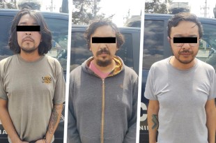 #Video: Detienen a reporteros por presuntamente vandalizar monumento en #Metepec
