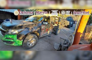 Camioneta asegurada durante el operativo portaba las siglas “MF”, presuntamente vinculadas a la facción criminal encabezada por “El Mayito Flaco”.