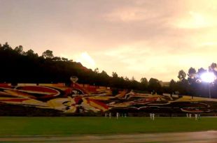 El Estadio Universitario Alberto "Chivo" Córdova fue construido en las faldas del Cerro de Coatepec.