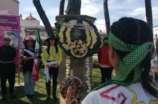 El colectivo realizó una caminata y un homenaje a las heroínas no valoradas ni reconocidas en su justa dimensión, como lo fue Leona Vicario.