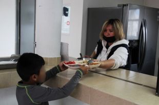 Además, los menores cuentan con un espacio de convivencia.