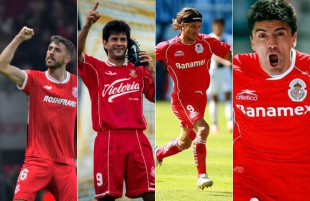 El primero en destacar fue el brasileño Amaury Epaminondas, quien en la temporada 1966-1967 se coronó campeón de goleo con 21 anotaciones.