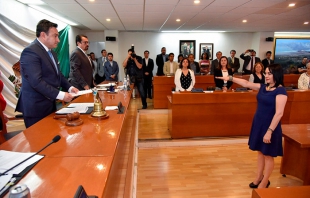 Nombran nuevo tesorero y directora de Administración en Naucalpan
