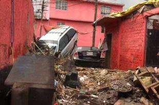 Toneladas de basura y lodo arremetieron contra las familias