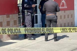 En prolongación de Colón, en la colonia Las Américas, unos sujetos ingresaron al establecimiento y comenzaron a dispararles.