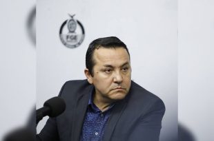 Dámaso Castro Zaavedra se separa temporalmente del cargo sin goce de sueldo.