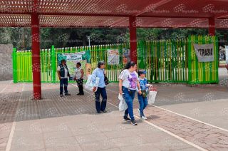Lectura, actividad física, tareas del hogar y visitas a espacios públicos son algunas de las alternativas para mantener activos a niñas y niños durante el receso escolar.