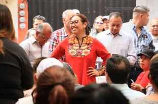 Azucena Cisneros busca sumar al proyecto de Andrés Manuel López Obrador.