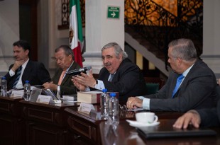 Reúne Poder Judicial "Documentos Históricos Constitucionales del Estado de México"