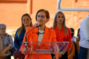 Se inauguraron instalaciones deportivas en la secundaria "Jesús Romero Flores".