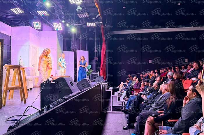 Video: IBIME celebra siete años con función de “El amante infiel” y teatro lleno en Ecatepec