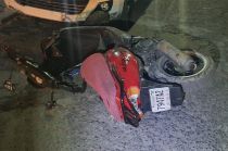 La víctima quedó sobre el pavimento con una herida a la altura de la cintura.