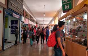 Personal de Protección Civil fue designado en el acceso y la salida de los andadores donde se encuentran los comercios