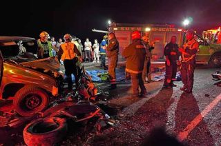 La circulación sobre la autopista quedó cerrada hasta que personal de la FGJEM concluyó las diligencias.
