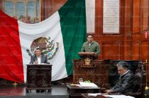 El diputado Isaías Peláez Soria presentó un exhorto para que la Secretaría de Movilidad evalúe la viabilidad de eliminar o reconvertir los carriles de rebase del Mexibús Línea 1 en Ecatepec y Tecámac.