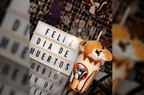 El Frappé Calaverita de "El Tío Zorrillo" lleva como decoración un pan de muerto y una calaverita de chocolate.