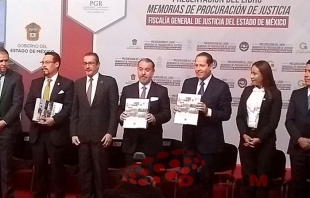 Preside gobernador presentación del libro "Memorias de Justicia"