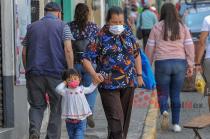 El uso de cubrebocas y gel debe ser permanente