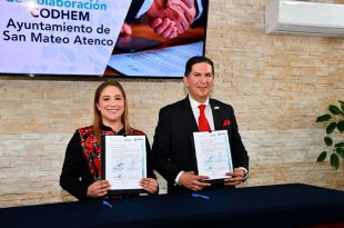 La presidenta municipal de San Mateo Atenco, Ana Muñiz Neyra, y el presidente de la CODHEM, Víctor Leopoldo Delgado Pérez, firmaron un convenio de colaboración.