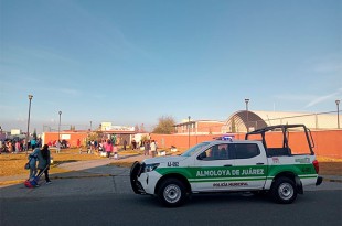 El alcalde Adolfo Solís Gómez subrayó su compromiso con la integridad de los estudiantes.
