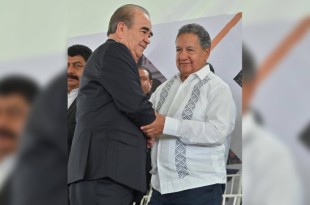 Que nadie sufra, el líder del congreso será por consenso o mayoría, señaló Martínez Miranda.