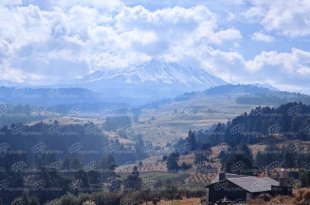 El Nevado de Toluca mantiene suspendido el acceso al cráter, mientras organizaciones plantean una reapertura con control de visitantes para proteger el ecosistema.