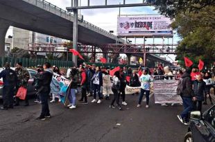 El Sindicato Independiente Nacional de Trabajadores del Colegio de Bachilleres (SINTCB) estalló en huelga en las 20 escuelas que operan en el área metropolitana.