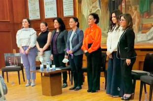 Funcionarias y servidoras públicas coincidieron en que es necesario que se aborden los temas a favor de las mujeres.