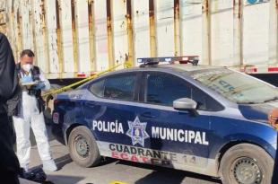 El cadáver es de un hombre de entre 30 y 40años de edad.