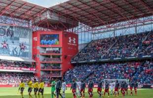 Reciben la visita de la máquina celeste en el estadio Nemesio Diez, el cual tendrá un aforo del 25 por ciento de público en las tribunas