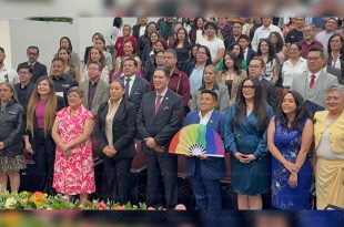 Representantes de colectivos LGBT+, activistas y autoridades de la Comisión de Derechos Humanos del Estado de México firmaron convenios y acuerdos de colaboración.