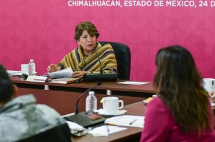 Delfina Gómez Álvarez encabezó la primera reunión de evaluación semanal durante la Mesa de Coordinación para la Construcción de la Paz.