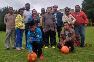 "Es laborioso, difícil es todo, pero a estos niños hay que dedicarles más tiempo", comentó su papá, Heriberto Jiménez