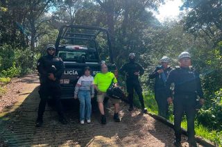 Video: Rescatan a hombre y a una menor extraviados en la Sierra de Guadalupe