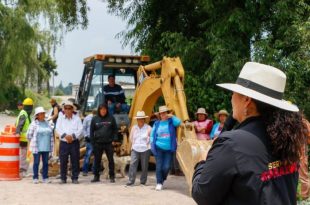 Guadalupe Díaz Avilés realizó una gira de trabajo por comunidades de Ixtlahuaca.