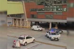 Un grupo de al menos 12 criminales ingresó a la fuerza al aeropuerto