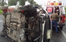 Vuelca auto en la Toluca-Tenango; cuatro lesionados